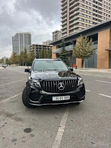 Mercedes GLS 400 4MATIC 2016, 182,000 km - 3.0 l - Bakı