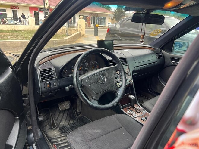 Mercedes C 180 1999, 280,000 km - 1.8 л - Bakı