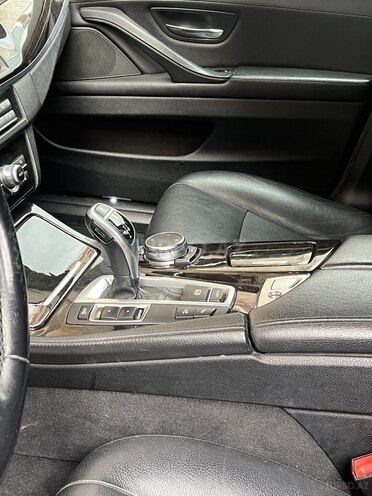 BMW 528 2016, 240,000 km - 2.0 l - Bakı