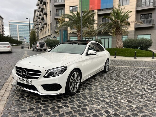Mercedes C 300 2018, 143,605 km - 2.0 l - Bakı