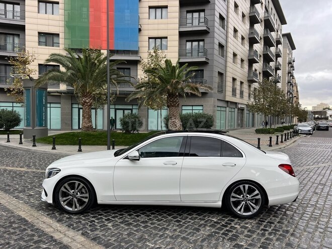 Mercedes C 300 2018, 143,605 km - 2.0 l - Bakı