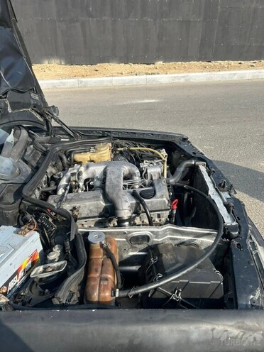 Mercedes E 250 1993, 400,000 km - 2.5 l - Bakı