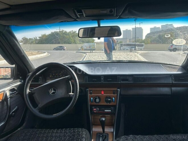 Mercedes E 250 1993, 400,000 km - 2.5 l - Bakı