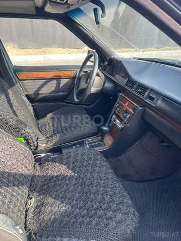 Mercedes E 250 1993, 400,000 km - 2.5 l - Bakı
