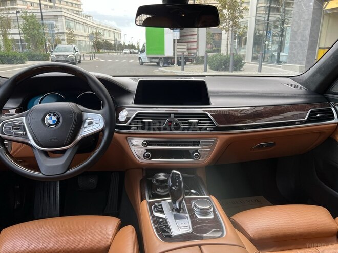 BMW 750 2016, 98,000 km - 4.4 l - Bakı