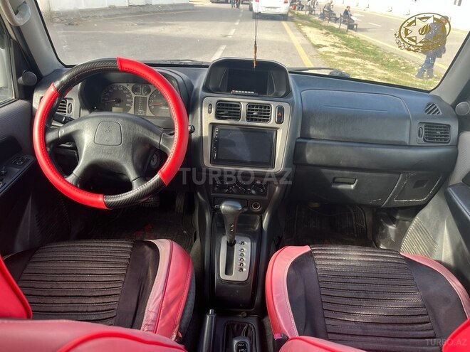 Mitsubishi Pajero io 1999, 300,000 km - 1.8 l - Bakı