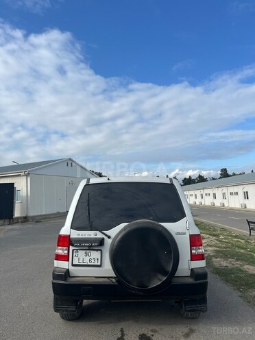 Mitsubishi Pajero io 1999, 300,000 km - 1.8 l - Bakı