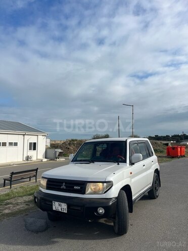 Mitsubishi Pajero io 1999, 300,000 km - 1.8 l - Bakı