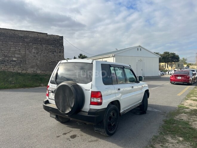Mitsubishi Pajero io 1999, 300,000 km - 1.8 l - Bakı