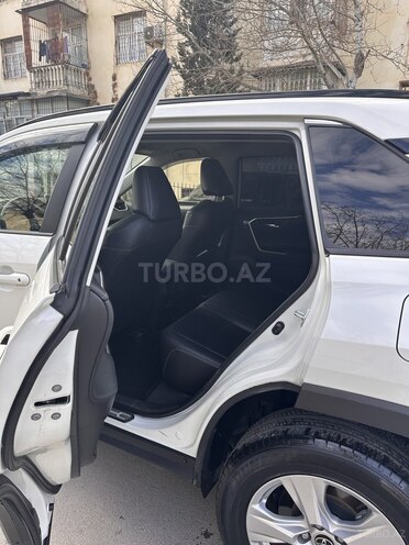 Toyota RAV4 2019, 100,000 km - 2.0 l - Bakı