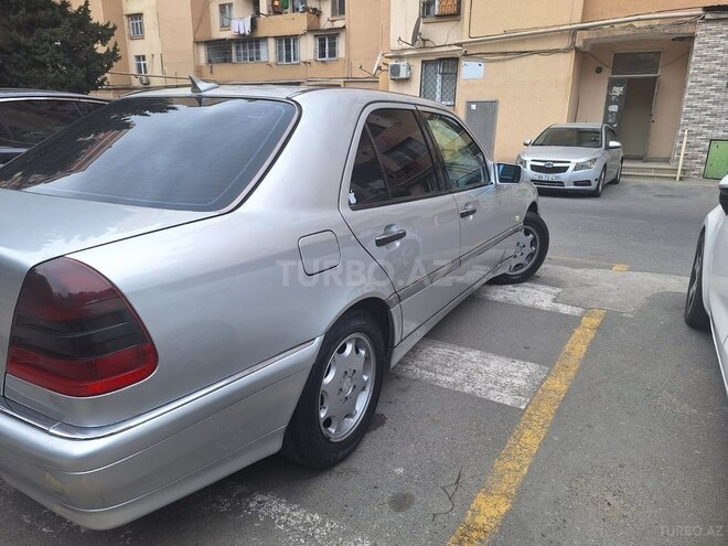 Mercedes C 240 2000, 450,000 km - 2.4 л - Bakı