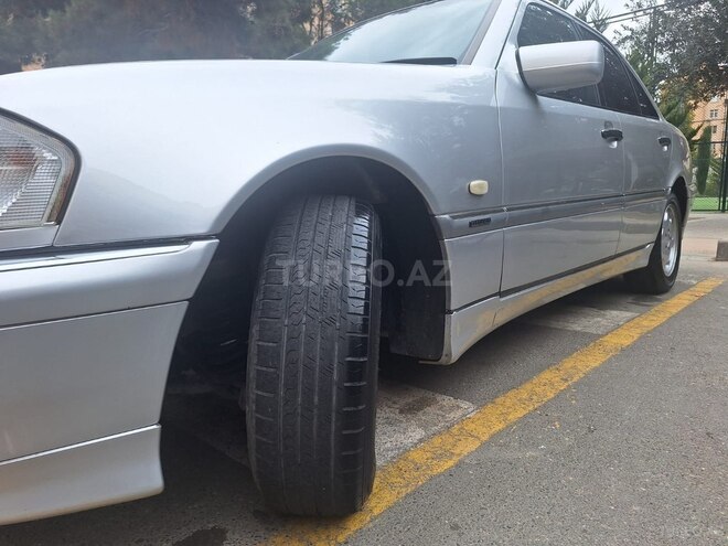 Mercedes C 240 2000, 450,000 km - 2.4 л - Bakı