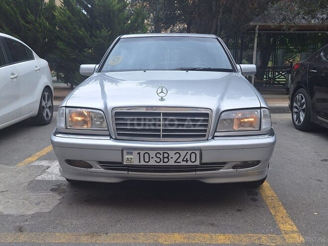 Mercedes C 240 2000, 450,000 km - 2.4 л - Bakı