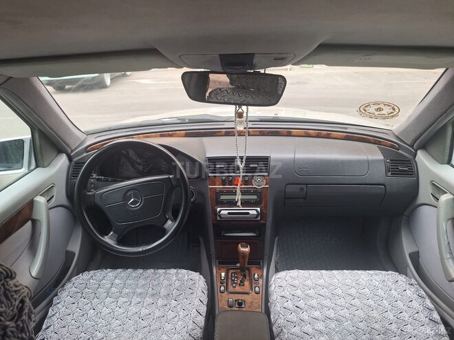 Mercedes C 240 2000, 450,000 km - 2.4 л - Bakı