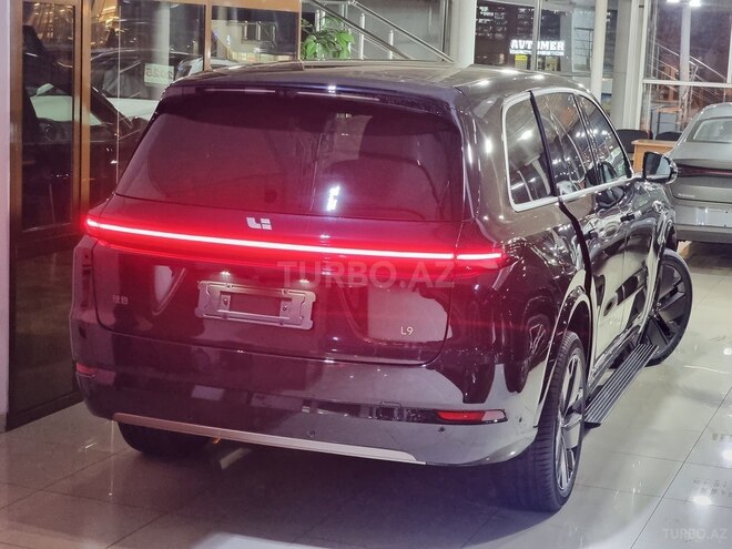 Li Auto L9-16