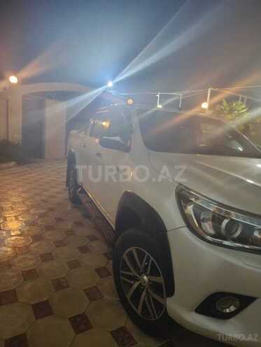 Toyota Hilux 2017, 247,500 km - 2.4 л - Xaçmaz