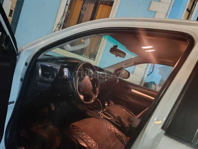 Toyota Hilux 2017, 247,500 km - 2.4 л - Xaçmaz