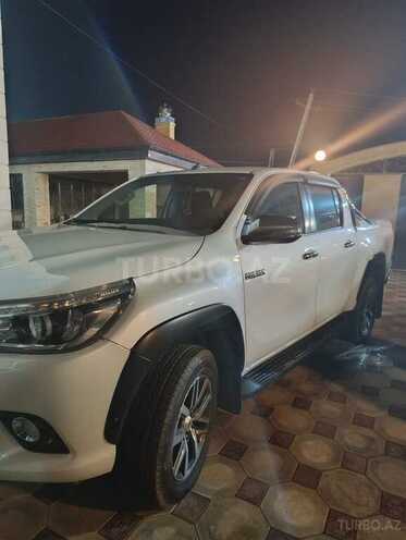 Toyota Hilux 2017, 247,500 km - 2.4 л - Xaçmaz
