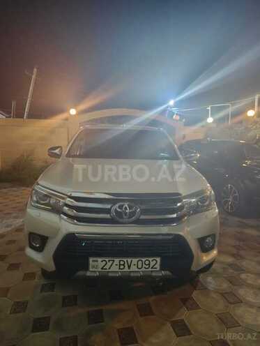 Toyota Hilux 2017, 247,500 km - 2.4 л - Xaçmaz