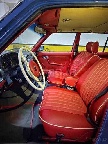 Mercedes 200 1982, 210,000 km - 2.0 л - Bakı