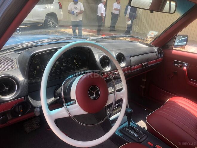 Mercedes 200 1982, 210,000 km - 2.0 л - Bakı
