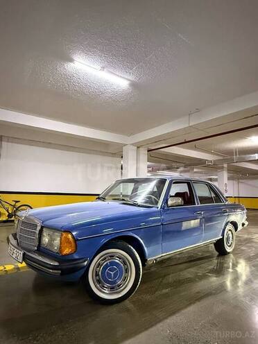 Mercedes 200 1982, 210,000 km - 2.0 л - Bakı