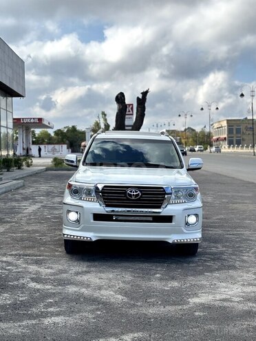 Toyota Land Cruiser 2012, 190,000 km - 4.0 l - Quba