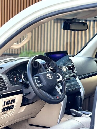Toyota Land Cruiser 2012, 190,000 km - 4.0 l - Quba