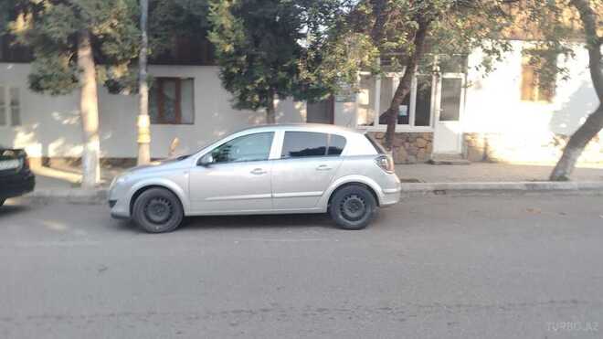 Opel Astra 2009, 376,607 km - 1.6 l - Gəncə