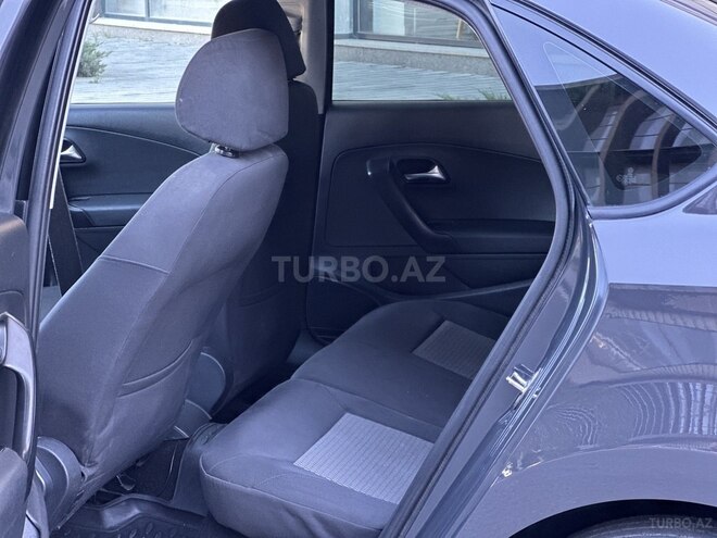 Volkswagen Polo 2014, 198,199 km - 1.6 l - Bakı