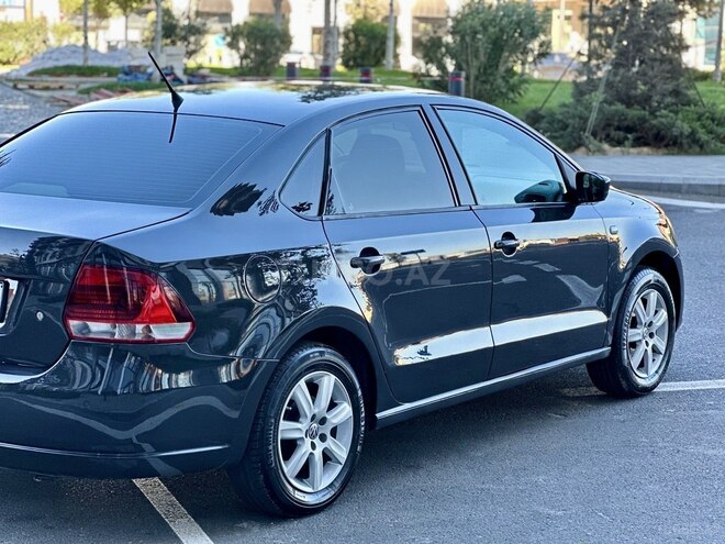Volkswagen Polo 2014, 198,199 km - 1.6 l - Bakı