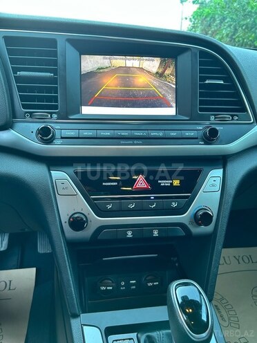 Hyundai Elantra 2017, 83,000 km - 2.0 l - Bakı