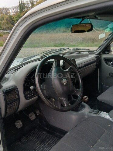 GAZ 3110 2003, 360,000 km - 2.3 l - Quba