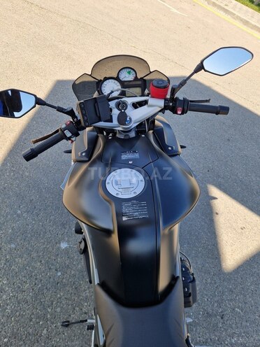 BMW K 1300 R-4