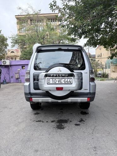 Mitsubishi Pajero 2007, 221,000 km - 3.0 l - Bakı