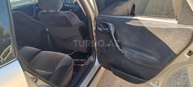 Opel Vectra 1999, 200,000 km - 1.6 l - Bakı