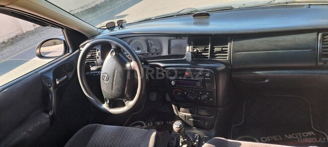 Opel Vectra 1999, 200,000 km - 1.6 l - Bakı