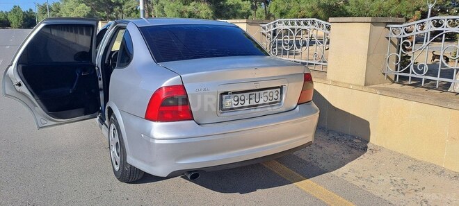 Opel Vectra 1999, 200,000 km - 1.6 l - Bakı