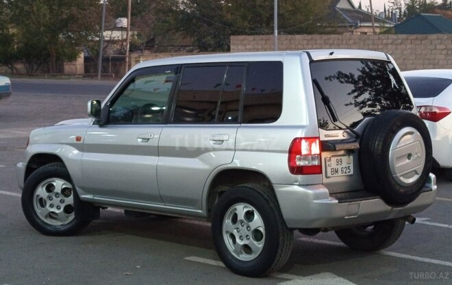 Mitsubishi Pajero io 2001, 245,000 km - 2.0 л - Bərdə