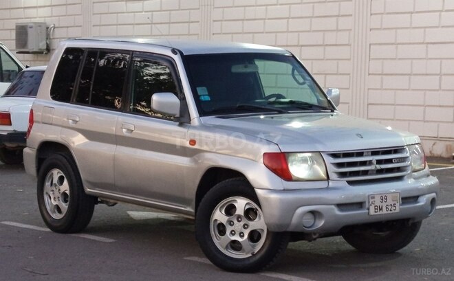 Mitsubishi Pajero io 2001, 245,000 km - 2.0 л - Bərdə