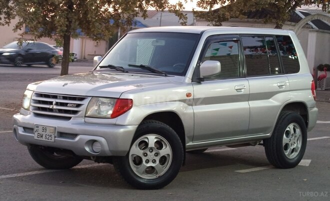 Mitsubishi Pajero io 2001, 245,000 km - 2.0 л - Bərdə