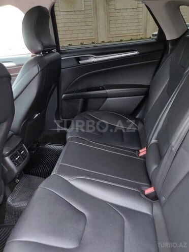 Ford Fusion (North America) 2016, 183,000 km - 2.0 л - Bakı