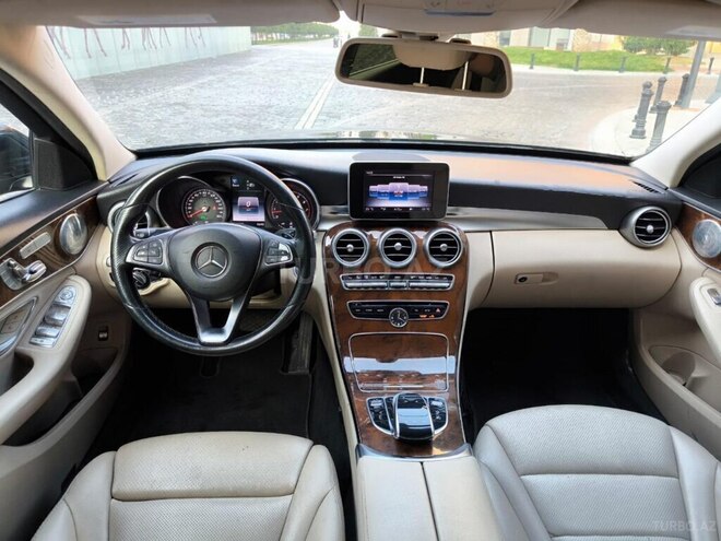Mercedes C 300 4MATIC 2014, 299,329 km - 2.0 l - Sumqayıt