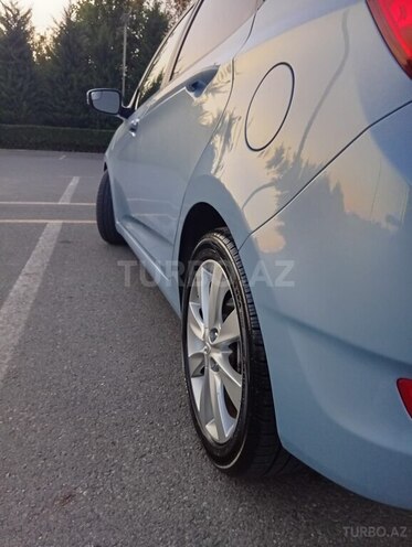 Hyundai Accent 2014, 326,216 km - 1.6 l - Şəki
