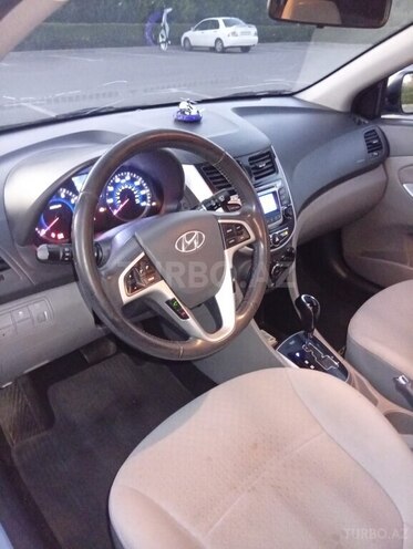 Hyundai Accent 2014, 326,216 km - 1.6 l - Şəki