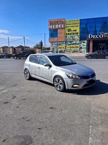 Kia Ceed 2010, 245,000 km - 1.6 л - Bakı