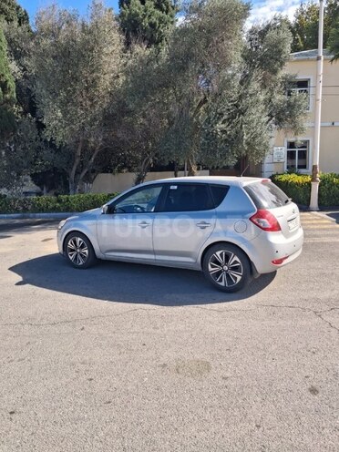 Kia Ceed 2010, 245,000 km - 1.6 л - Bakı
