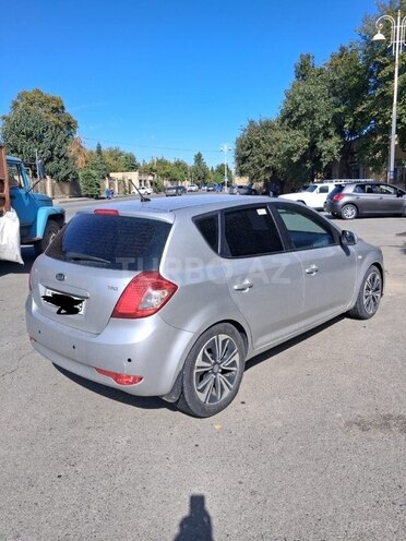 Kia Ceed 2010, 245,000 km - 1.6 л - Bakı