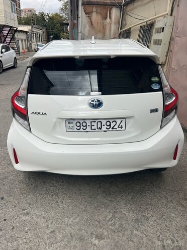 Toyota Aqua 2020, 153,000 km - 1.5 l - Bakı