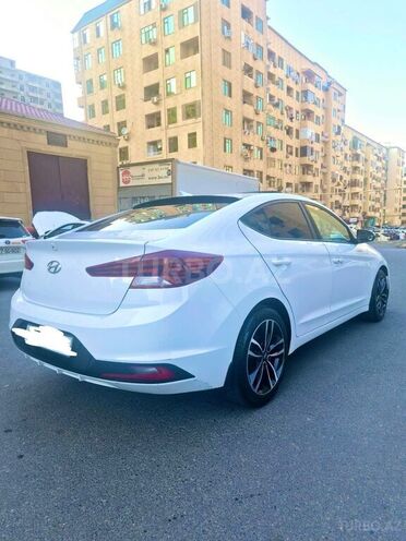 Hyundai Elantra 2020, 130,000 km - 2.0 l - Bakı